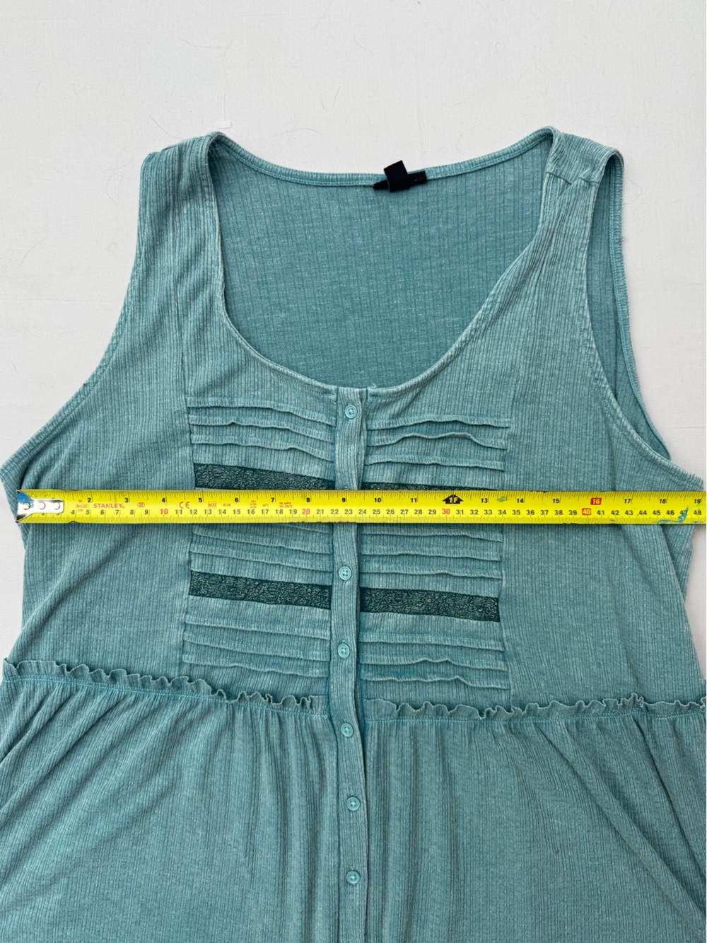 torrid Teal Ribbed Button-Front Tank with Pintuck Detail - Picture 3 of 3